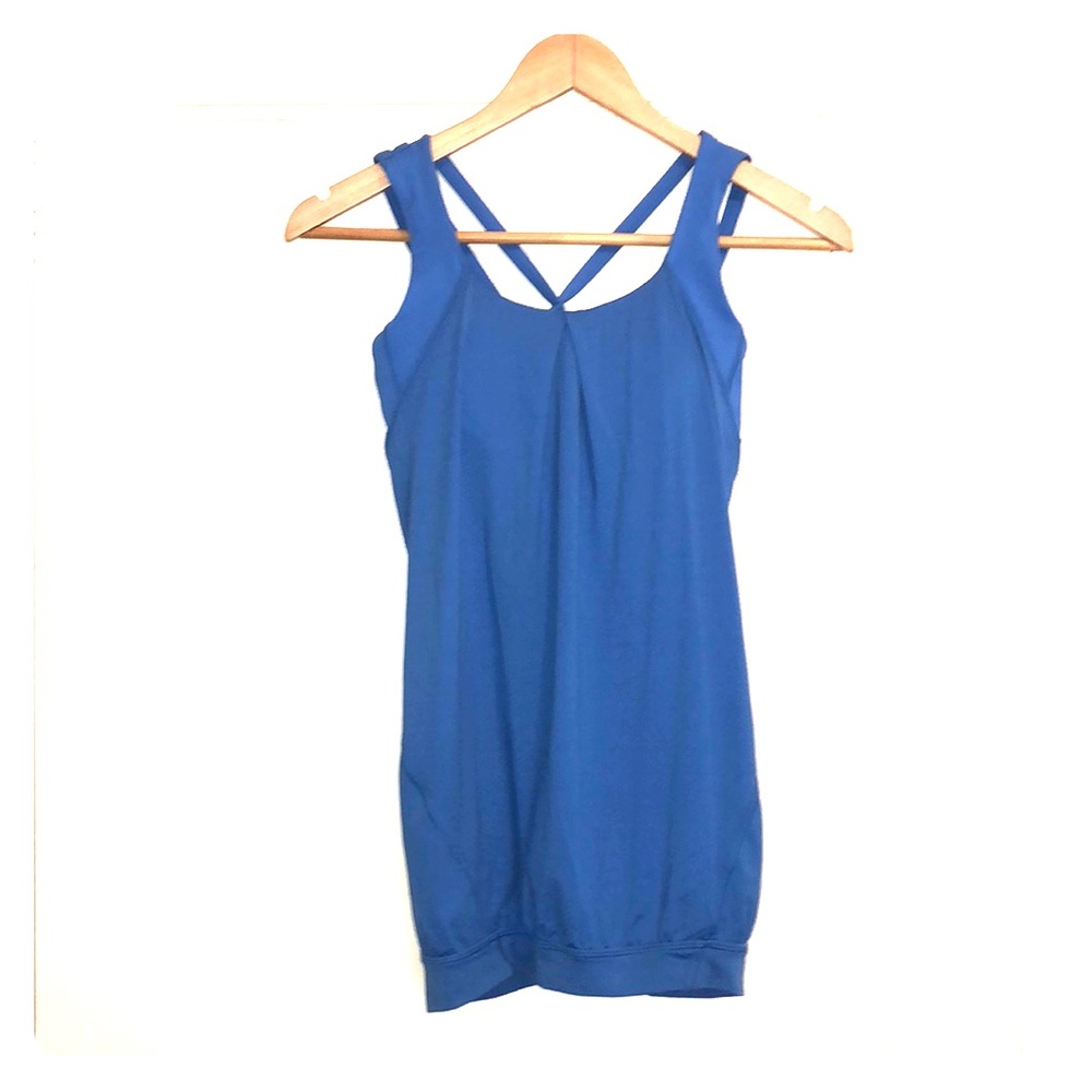 Lululemon cardio/yoga tank with built-in bra